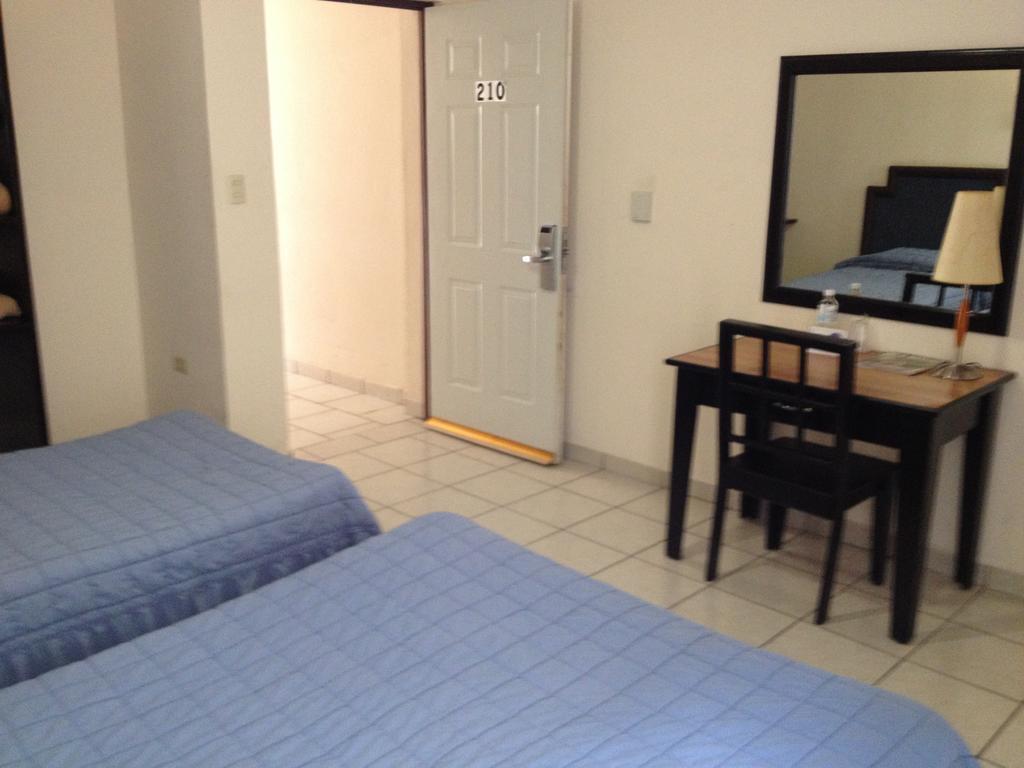Hotel Hacienda Nainari Ciudad Obregón Szoba fotó