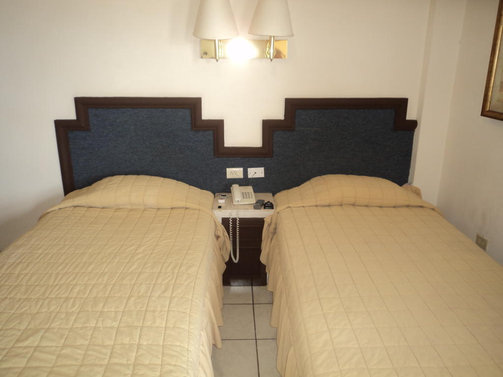 Hotel Hacienda Nainari Ciudad Obregón Szoba fotó